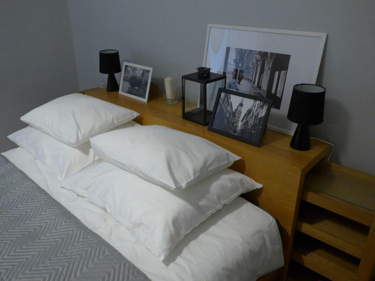 Apartament M15 Daire Krasków Dış mekan fotoğraf