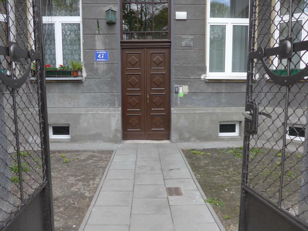 Apartament M15 Daire Krasków Dış mekan fotoğraf